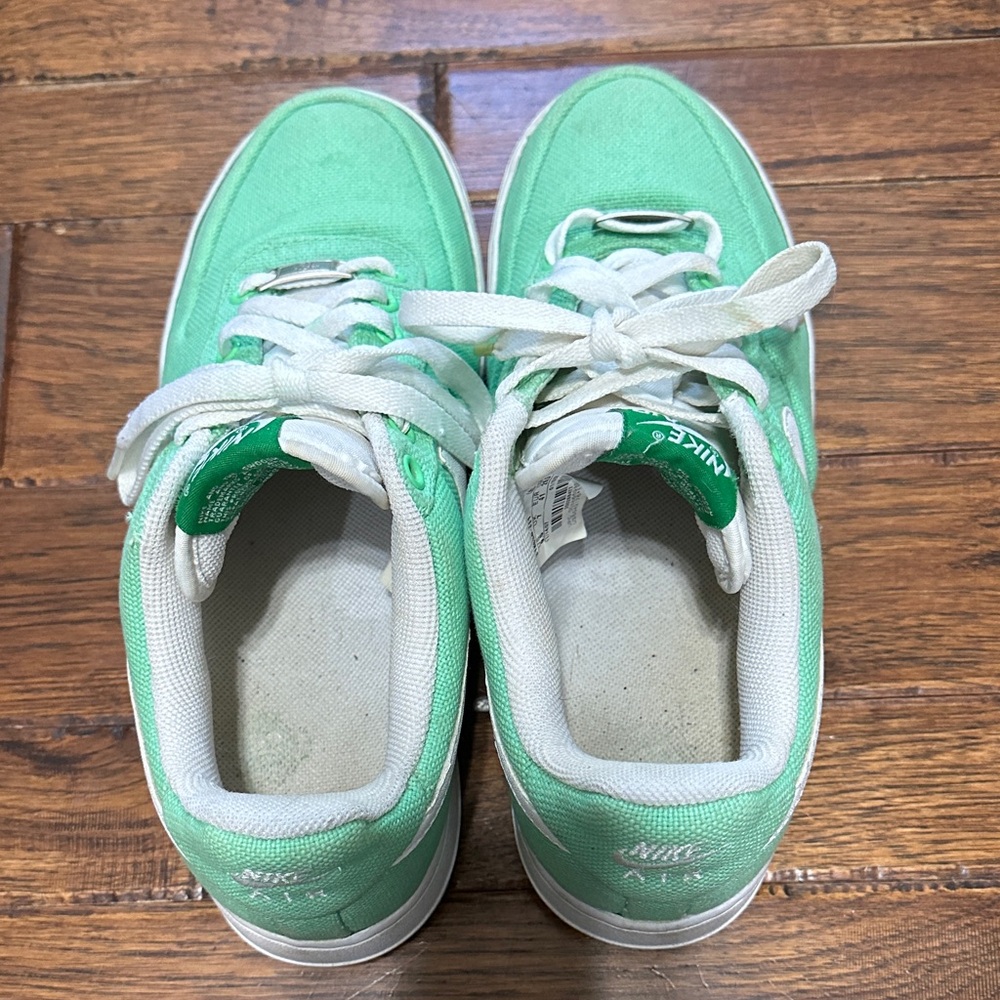 Nike Air Force 1 Low Canvas Tourmaline size 9.5 - Picture 3 of 10